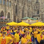 Zidul galben a „ocupat” centrul Vienei! Imagini de senzaţie cu fanii noştri înainte de Austria – România!