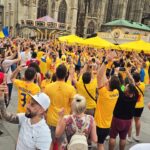 Zidul galben a „ocupat” centrul Vienei! Imagini de senzaţie cu fanii noştri înainte de Austria – România!