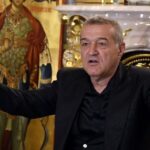 Gigi Becali, în timpul unui interviu