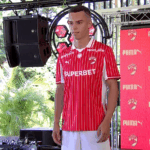 S-au inspirat după „Minunea de la Liberec”! Aşa arată al treilea tricou de la Dinamo pentru noul sezon