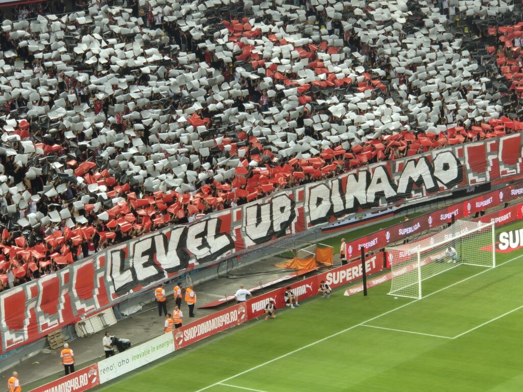 Fanii lui Dinamo, scenografie impresionantă la derby-ul cu FCSB! Imagini de pe Arena Națională