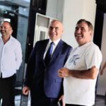 Premierul Ilie Bolojan a vizitat Academia de Fotbal a lui Gică Hagi de la Ovidiu