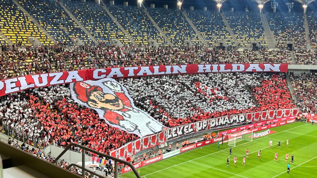 Scenografia afișată de fanii lui Dinamo, la derby-ul cu FCSB