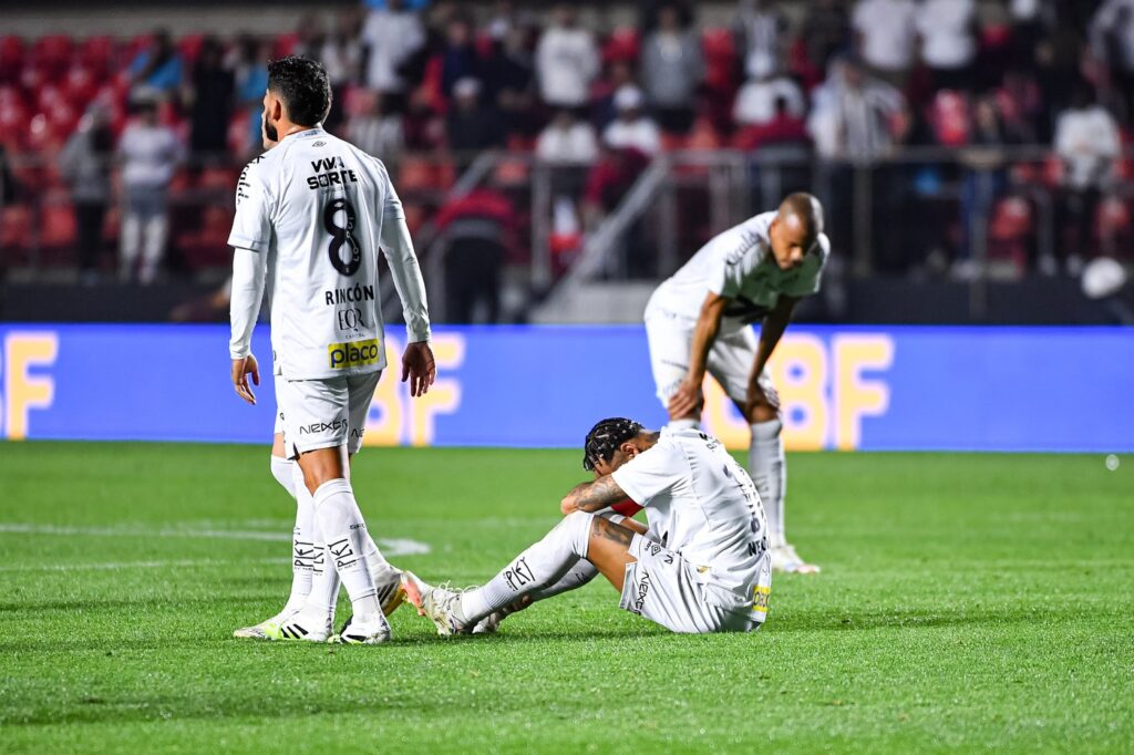 Neymar a început să plângă după umilinţa carierei! Echipa lui Coutinho a învins-o pe Santos cu 6-0