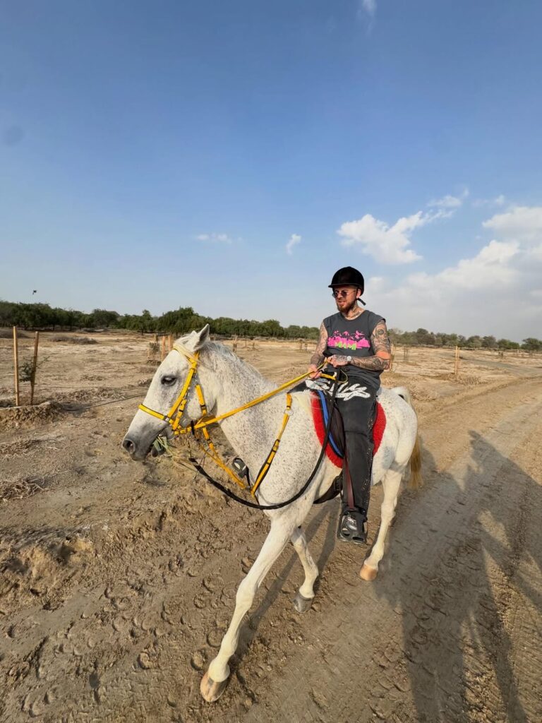 Denis Alibec în vacanță în Dubai