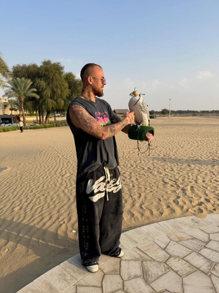 Denis Alibec în vacanță în Dubai