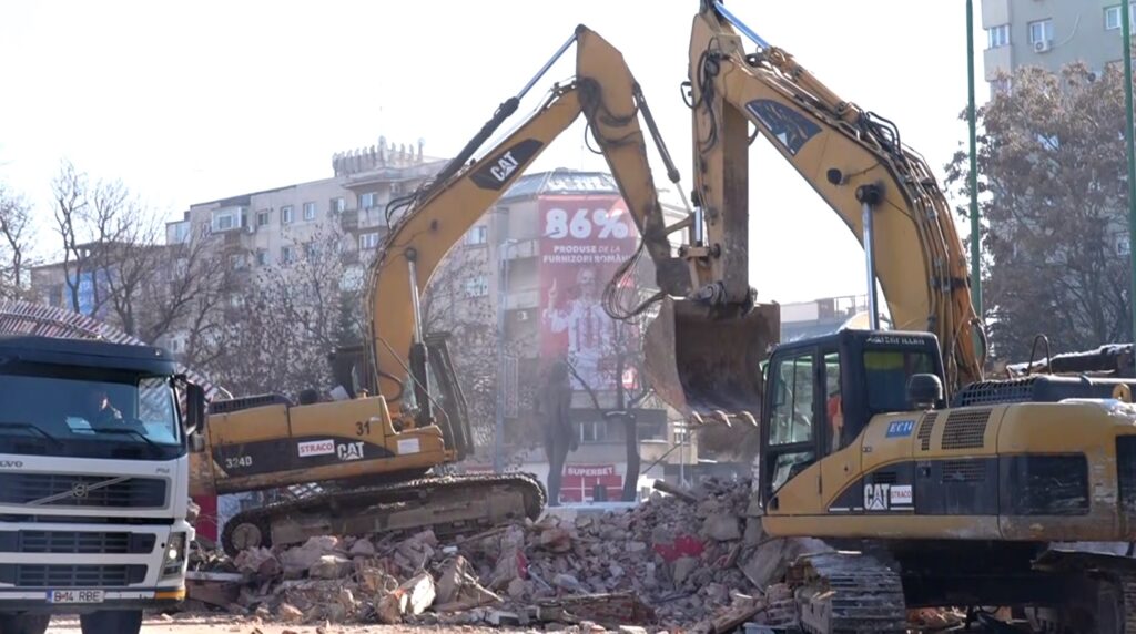 A început demolarea vechiului stadion Dinamo