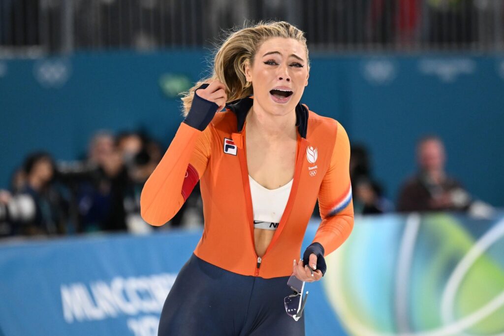 Jutta Leerdam şi logodnicul ei, Jake Paul, în lacrimi după ce ea a luat aurul şi a bătut recordul olimpic!