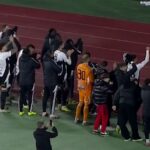 „Nebunie” pe Cluj Arena după calificarea lui U în play-off! Jucătorii lui Bergodi au sărbătorit cu fanii