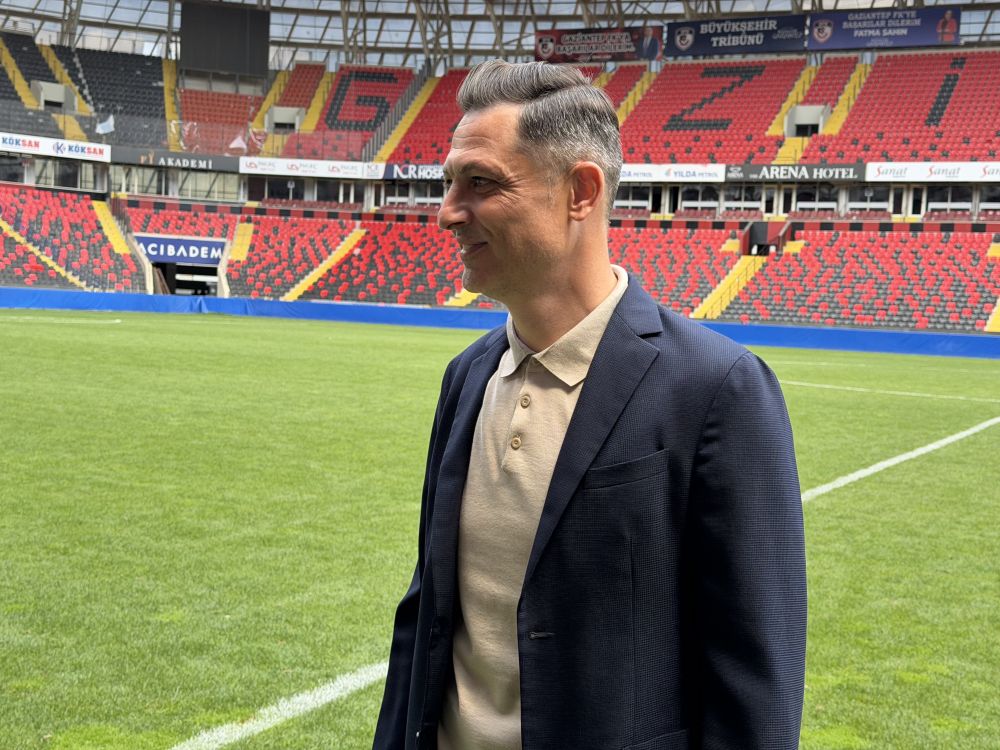 Oficial! Rădoi a semnat cu Gaziantep. Moment fără precedent la conferință: „Vă mulțumesc pentru Lucescu”