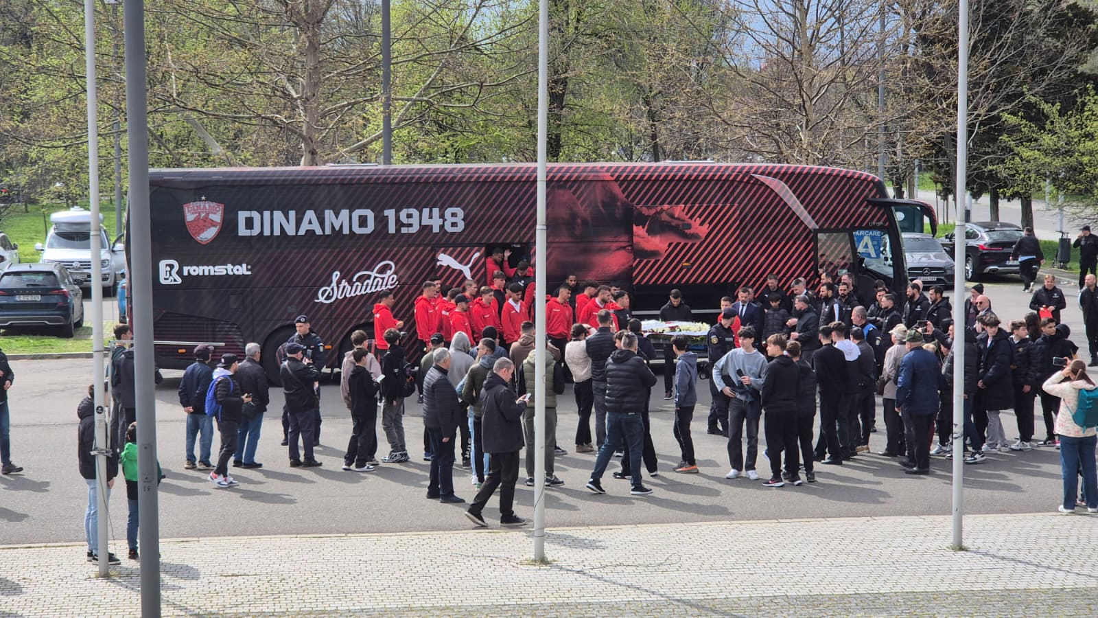 Delegaţia lui Dinamo, la priveghiul lui Mircea Lucescu
