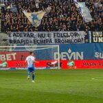 Mesaje rasiste afişate de suporterii Craiovei la meciul cu Rapid