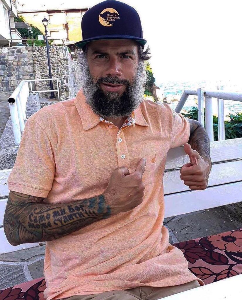 Fostul coleg al lui Adrian Mutu e de nerecunoscut: „Şi-a dedicat complet viaţa religiei”