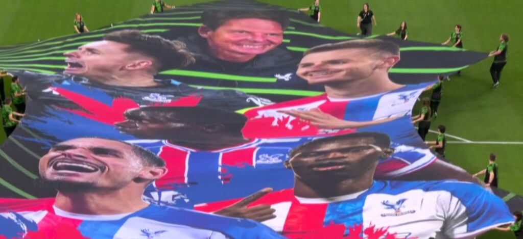Atmosferă de senzaţie la finala Conference League, în care joacă românul Andrei Raţiu! Scenografii impresionante