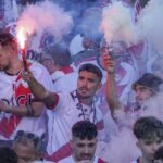 Atmosferă de senzaţie la finala Conference League, în care joacă românul Andrei Raţiu! Scenografii impresionante