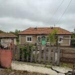 Casa săracă în care a crescut Gică Hagi. Cui i-a donat-o „Regele”. Gestul pe care puţini l-ar face