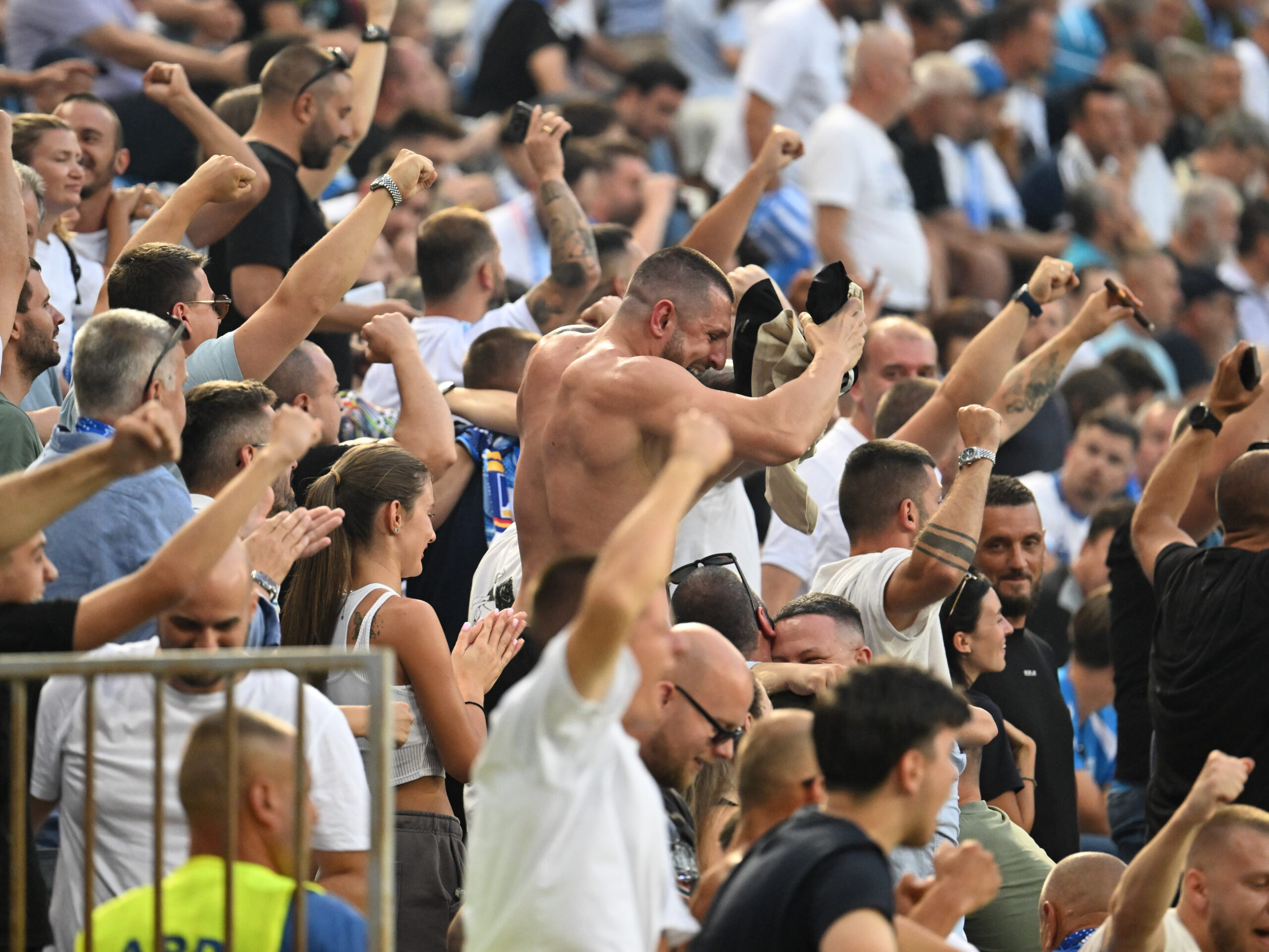 Cum au reuşit fanii bulgari să intre pe stadionul Ion Oblemenco, deşi au primit interzis de la UEFA!
