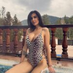 Cum arată, la 33 de ani, femeia care l-a exasperat pe Gigi Becali! Imagini provocatoare cu fosta asistentă TV