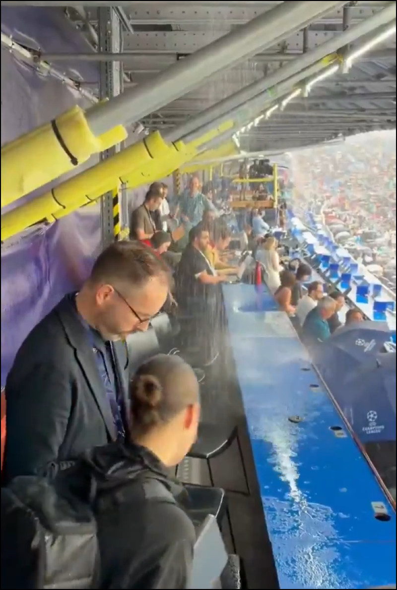 Imagini jenante pe Camp Nou, în timp ce Barcelona o umilea pe teren pe Feyenoord! Ce s-a întâmplat