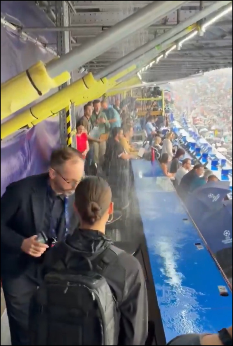 Imagini jenante pe Camp Nou, în timp ce Barcelona o umilea pe teren pe Feyenoord! Ce s-a întâmplat