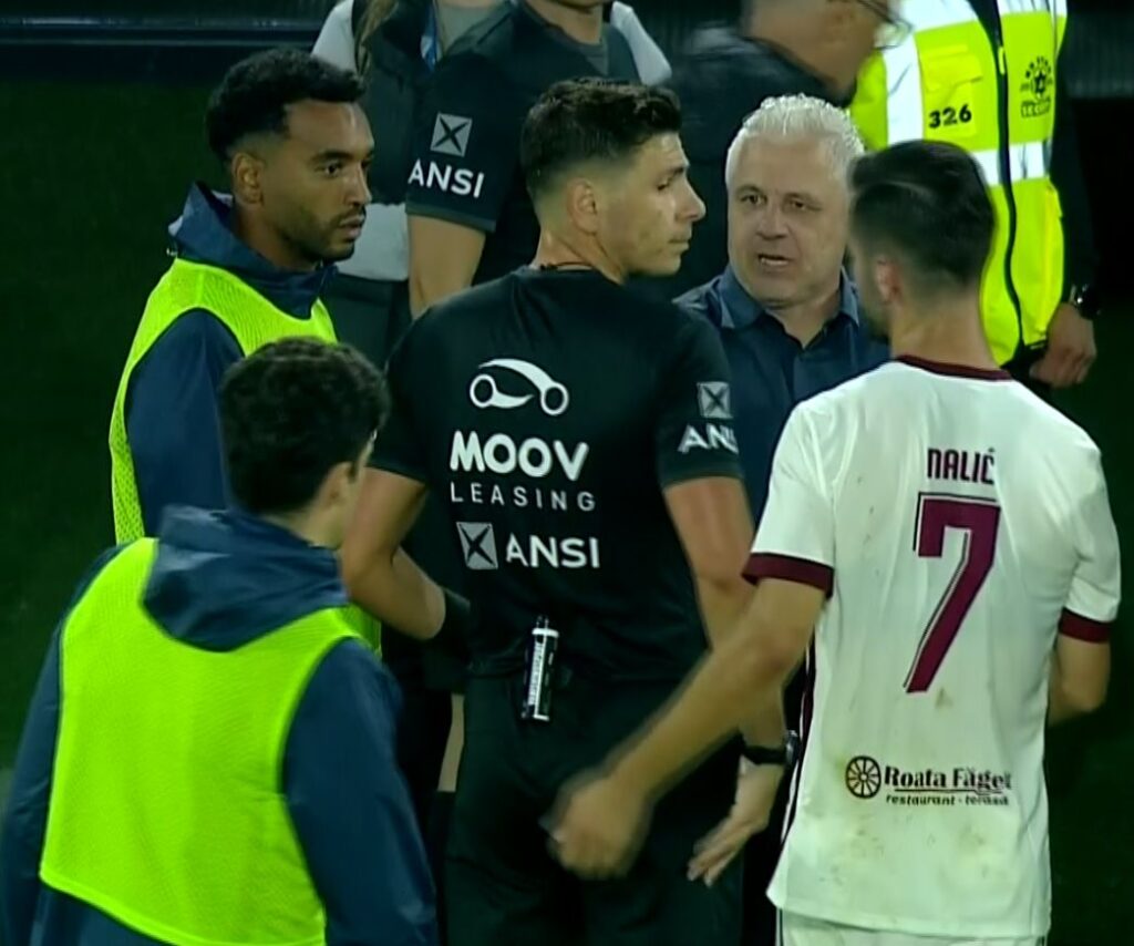 Marius Şumudică a făcut scandal după meciul cu Sepsi! A refuzat să dea mâna cu Ovidiu Burcă, apoi „ţinta” a devenit arbitrul!