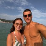 Soţia milionarului celebru care s-a căsătorit în trening e acuzată de blasfemie: „Sfântul e la locul lui”