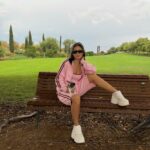 Soţia milionarului celebru care s-a căsătorit în trening e acuzată de blasfemie: „Sfântul e la locul lui”