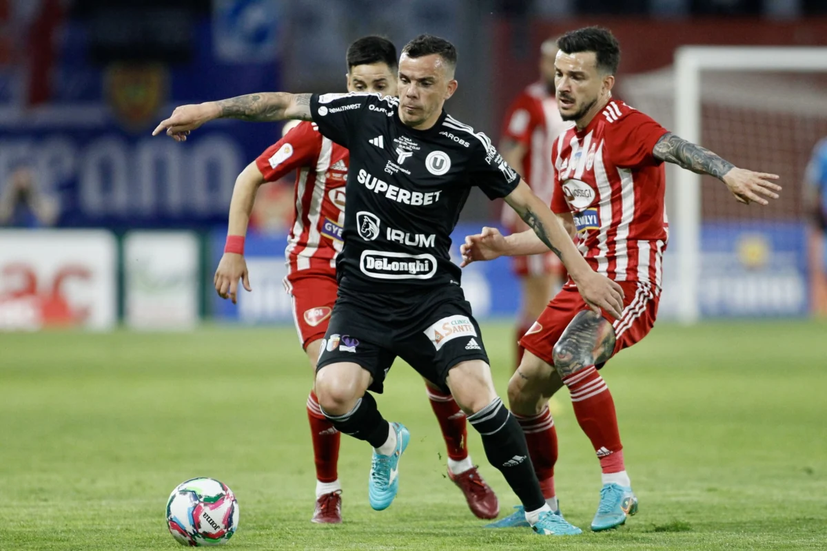 Fotbalist român, înşelat online cu aprope un sfert de milion de euro