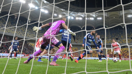 Spaniolii, uimiți de „Matadorul” lui Dinamo: „Adversarii tremură!” Cine îl vrea pe fundașul golgheter