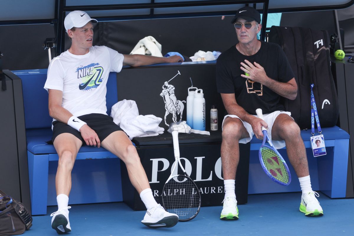 Jannik Sinner, decizie radicală în contextul accidentării la genunchi! Darren Cahill, rol crucial
