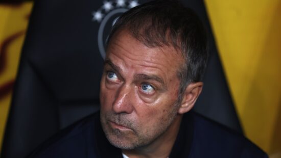 Flick, mesaj sfidător după prima înfrângere a sezonului: „PSG a fost mai bună, dar Champions League nu se câștigă în octombrie”