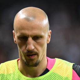 Vlad Chiricheş, dezvăluiri şocante! Momentul care l-a uluit complet: „Nu aveam porţi! Recuperare? Nimic”