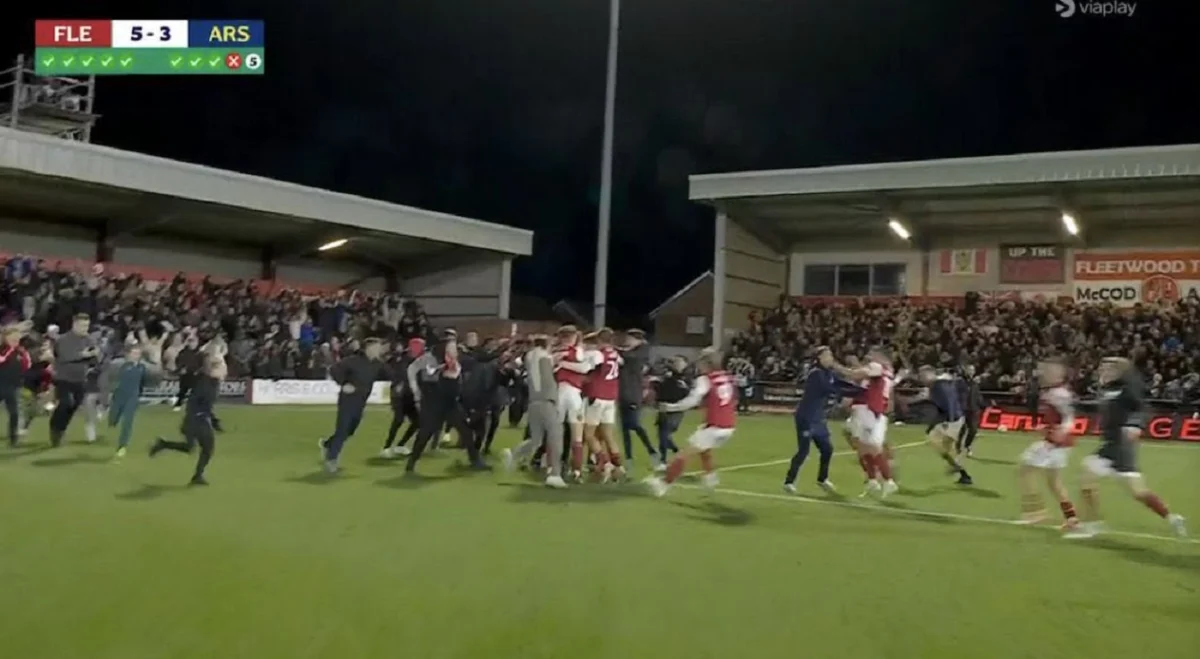 Fleetwood Town a eliminat Arsenal la penalty-uri din Cupa Ligi Angliei