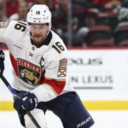 Emoții uriașe pentru Barkov! A ieșit de pe gheață în al doilea meci în NHL după accidentarea care l-a ținut pe bară aproape un an