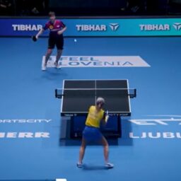 Bernadette Szocs a fost eliminată de la European, dar a câştigat cel mai frumos punct al meciului cu Nina Mittelham