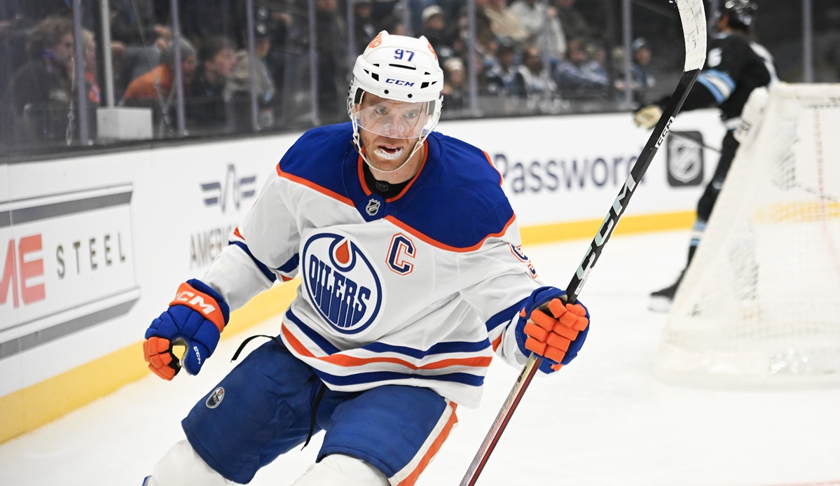 Connor McDavid, după ce a înscris în Edmonton Oilers - Utah Mammoth
