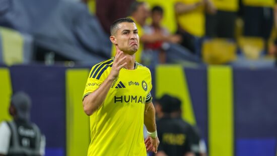 Cristiano Ronaldo, reacţie acidă după ce a fost numit „cel mai bun din toate timpurile”! Controversă după acordarea premiului