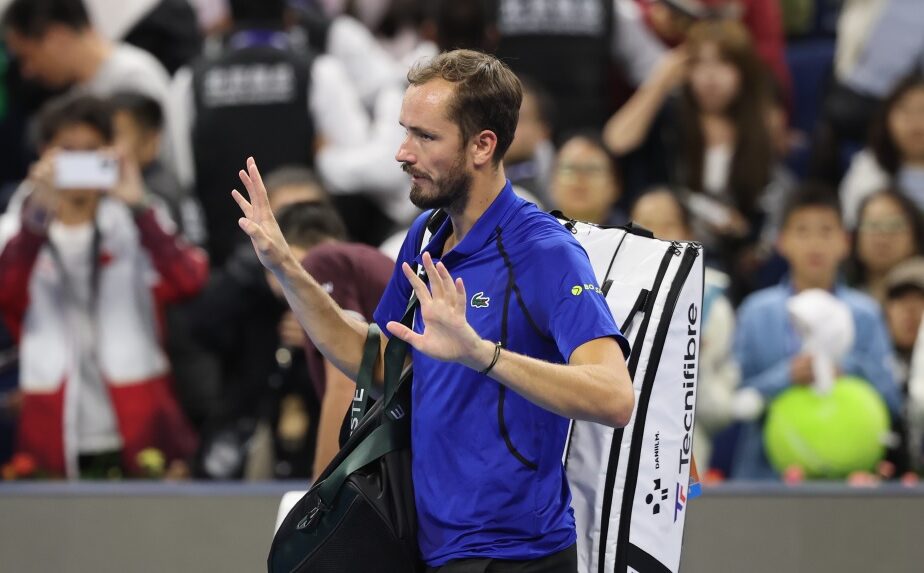 Daniil Medvedev şi-a cerut scuze public după momentul teribil din China
