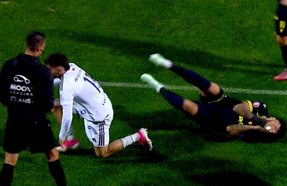 Decizie scandaloasă în Liga 1! L-a lovit pe Paul Papp chiar în faţa arbitrului de rezervă şi nu a primit nici galben!