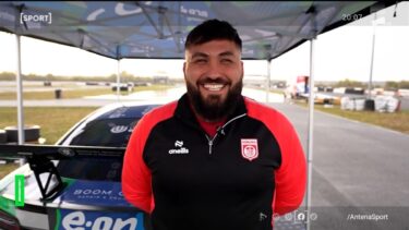 Jurnal Antena Sport | Rugbiştii de la Dinamo s-au distrat de minune într-o maşină de raliu electrică