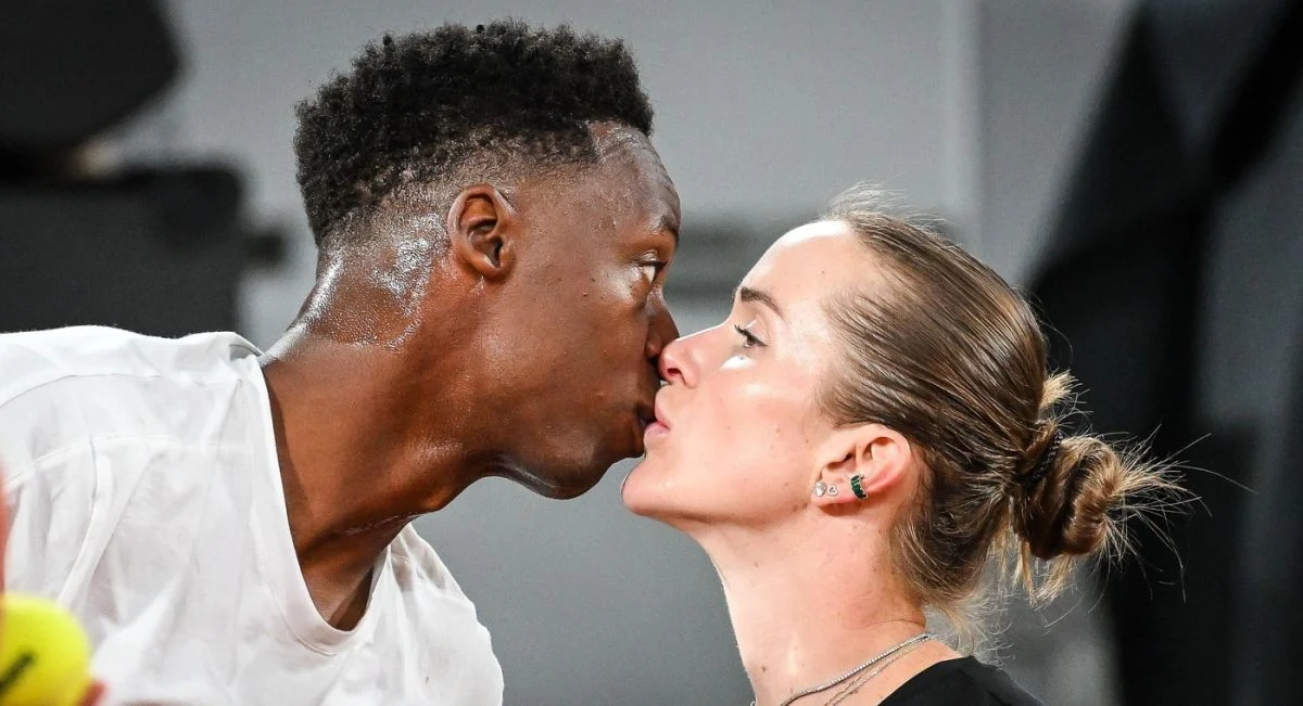 Gael Monfils şi Elina Svitolina se sărută