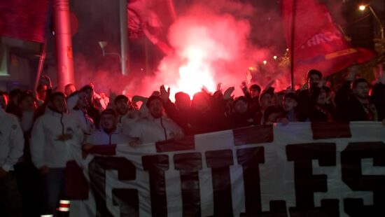 Fanii Rapidului au început show-ul înaintea derby-ului cu FCSB: „Fără golăneală”. Mesajul liderului de galerie