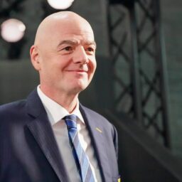 UEFA îi cere iar lui Gianni Infantino să plece, dar şeful FIFA primeşte susţinere din altă parte: „Decizie unanimă”