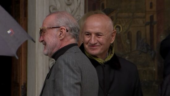 Ce a putut face Gigi Becali când l-a văzut pe George Copos la înmormântarea lui Viorel Păunescu. Nume mari, prezente la slujbă