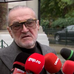 Gigi Becali, la înmormântarea lui Viorel Păunescu: „A iubit Steaua mult!”. Ce regretă patronul FCSB