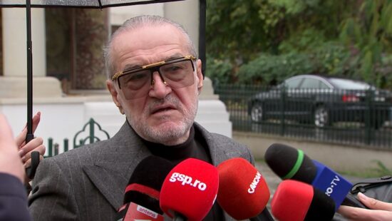 Gigi Becali, la înmormântarea lui Viorel Păunescu: „A iubit Steaua mult!”. Ce regretă patronul FCSB