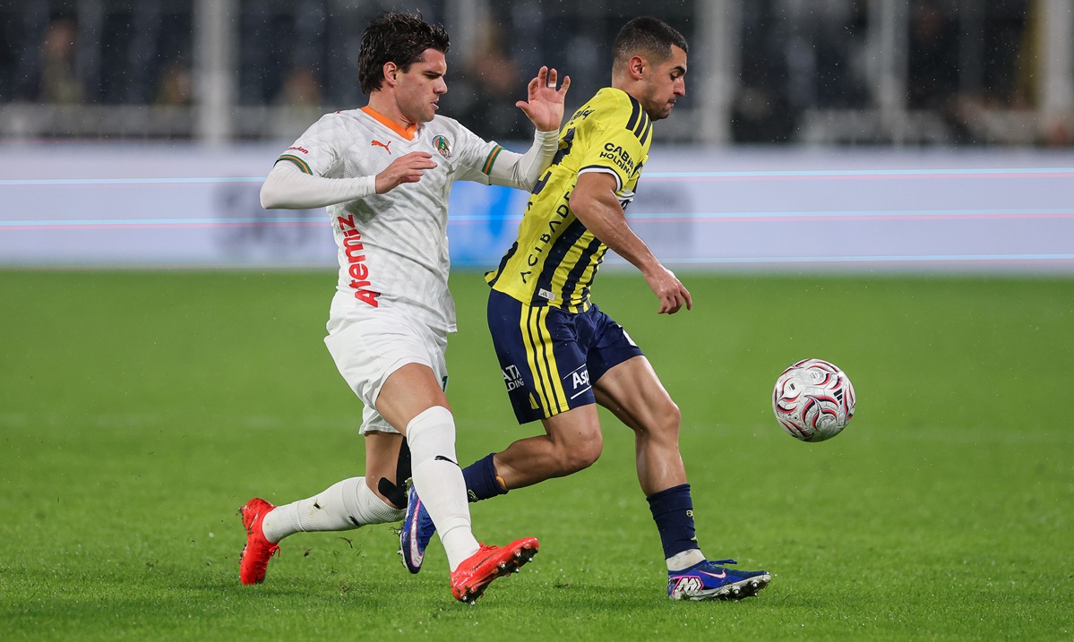 Ianis Hagi, la Alanyaspor