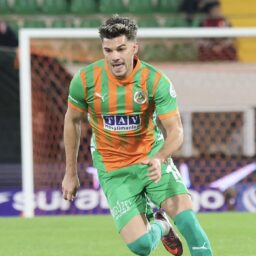 Ianis Hagi, schimbat la pauză în doar al doilea meci ca titular în acest sezon! Nota primită de internaţionalul român