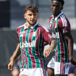 Ianis Stoica a ratat un penalty în Arouca – Estrela 1-0! Jucătorul „uitat” de Hagi la naţională a trimis direct în transversală