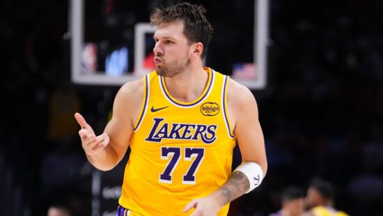 Începe noul sezon NBA! Ce meciuri poţi vedea în direct în AntenaPLAY în această săptămână